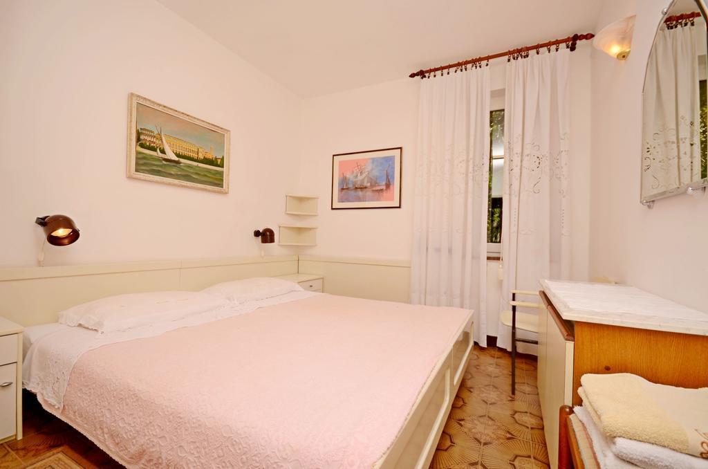 פורץ Apartments Dea מראה חיצוני תמונה